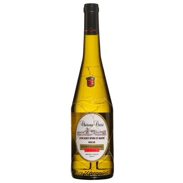 Ch&eacute;reau Carr&eacute; Muscadet S&egrave;vre et Maine sur Lie White Wine