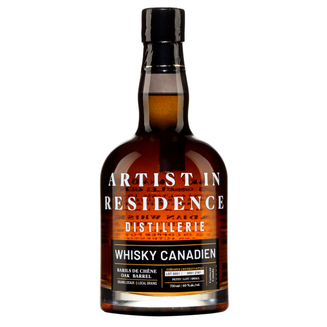 Distillerie Artist in Residence Oak Barrels Canadian Whisky